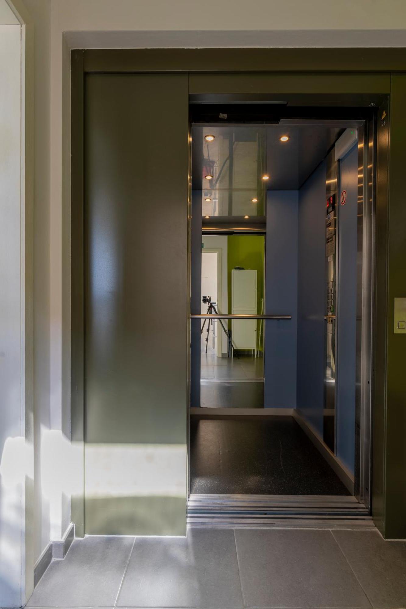 Penthouse Bij Leopoldpark Apartment Ostend Exterior photo